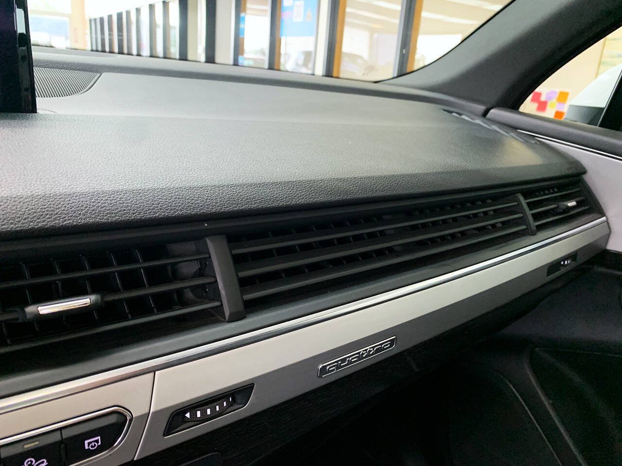 Used 2019 Audi Q7 2.0T Premium w/ Convenience Package AWD/4WD image 16