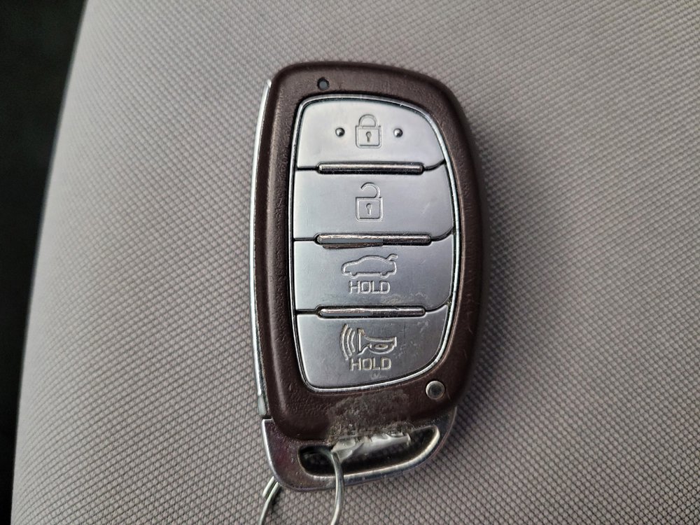 Used 2018 Hyundai Sonata SEL w/ Tech Package 04 FWD image 32