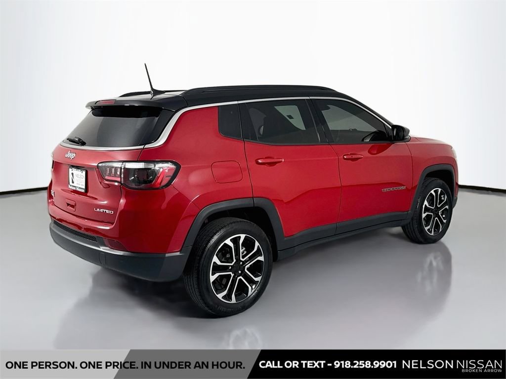 Used 2024 Jeep Compass Limited AWD/4WD image 5