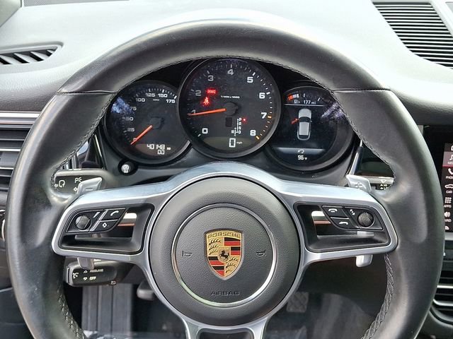 Used 2021 Porsche Macan image 27