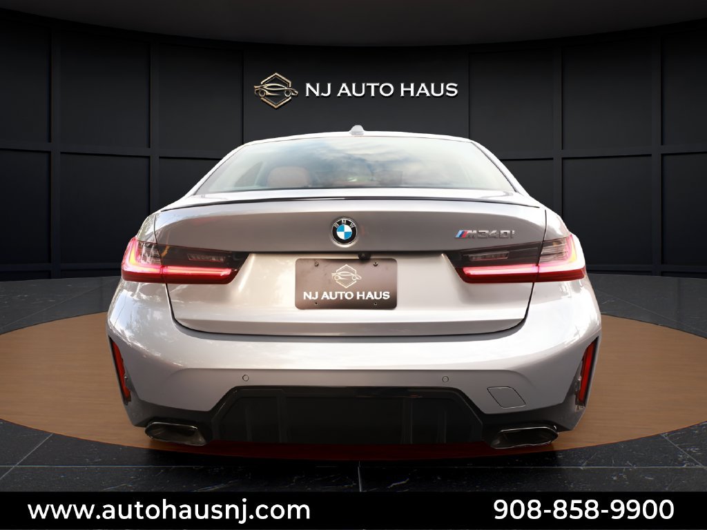 Used 2024 BMW M340i w/ Premium Package RWD image 9