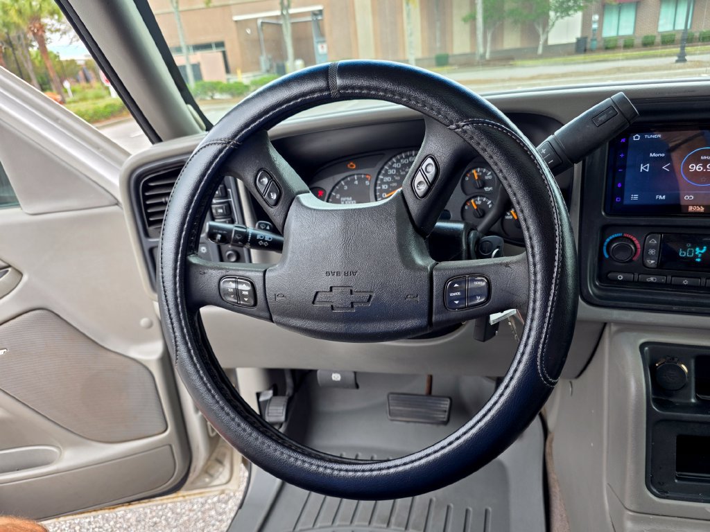 Used 2006 Chevrolet Silverado 2500 W/T w/ Skid Plate Package AWD/4WD image 19