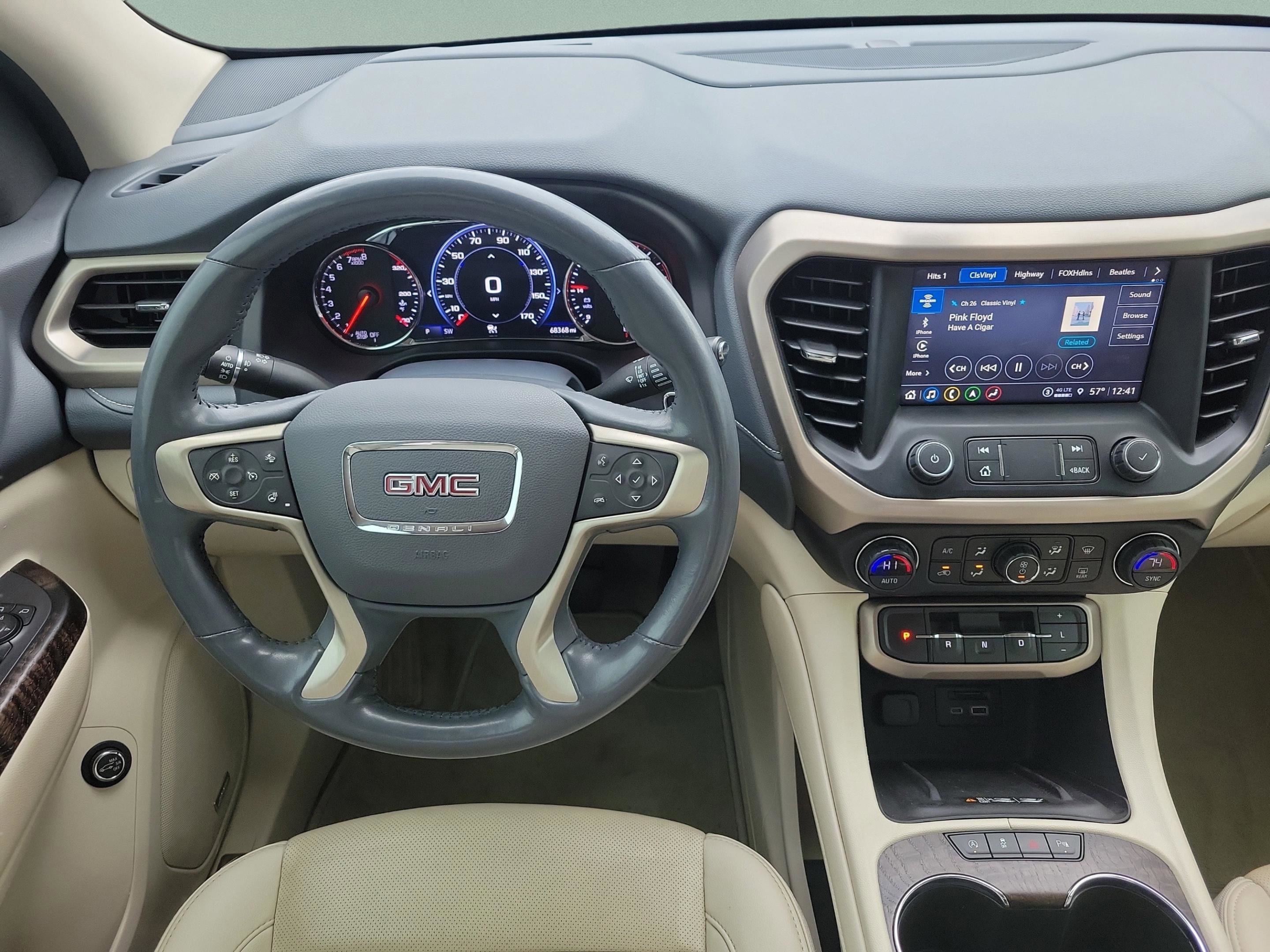 Used 2021 GMC Acadia Denali w/ Denali Technology Package image 12