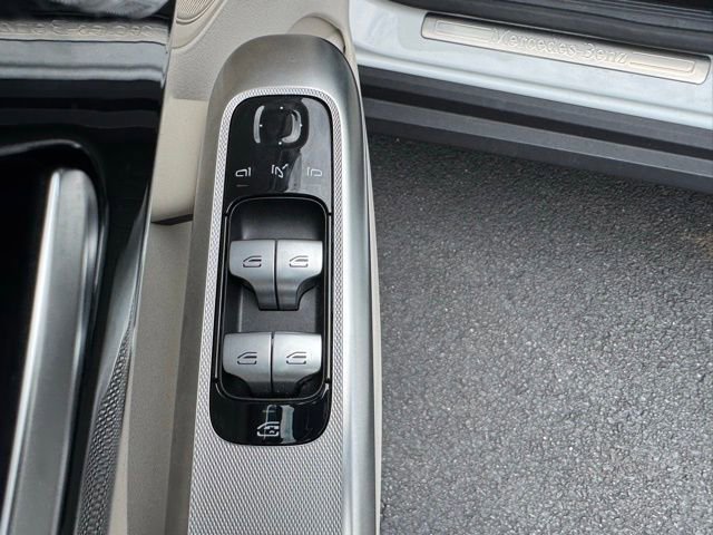 Used 2026 Mercedes-Benz GLC 300 4MATIC image 21