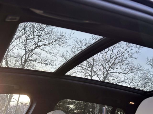 Used 2022 BMW X5 xDrive40i w/ Premium Package image 12