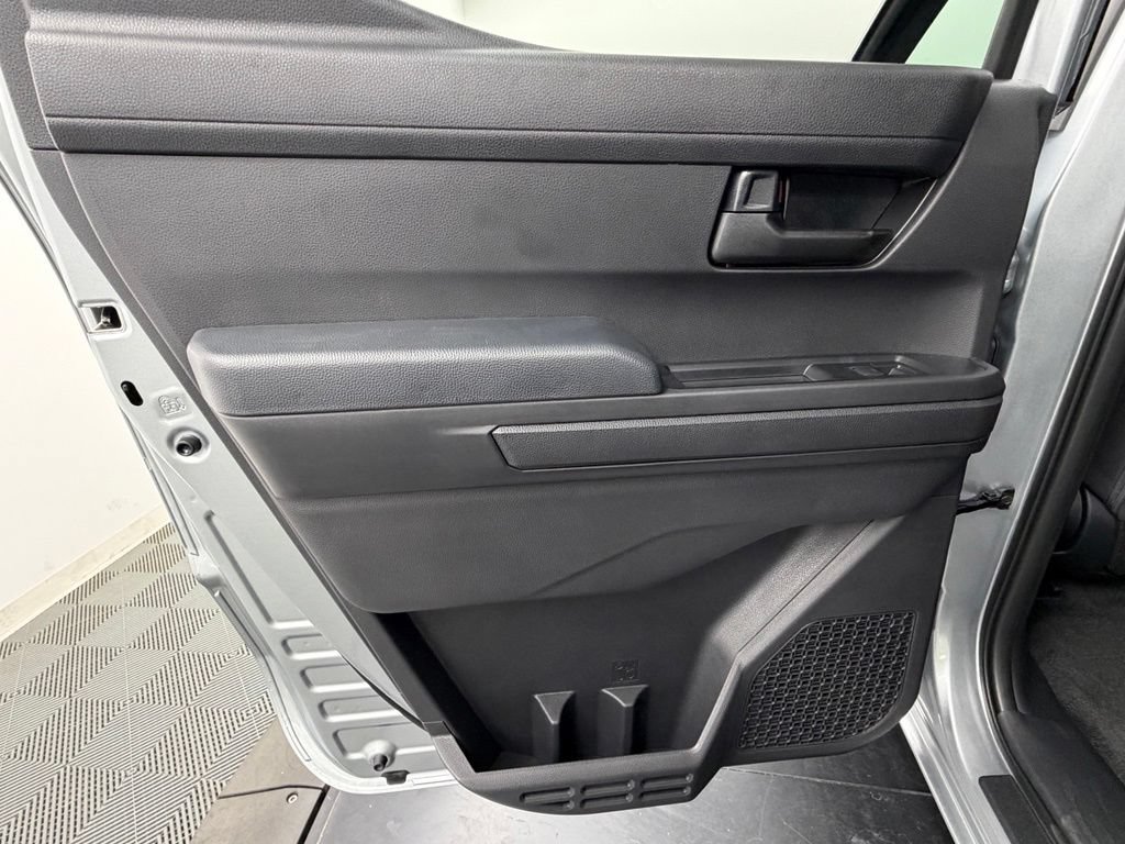 Used 2026 Toyota Tacoma SR5 AWD/4WD image 37