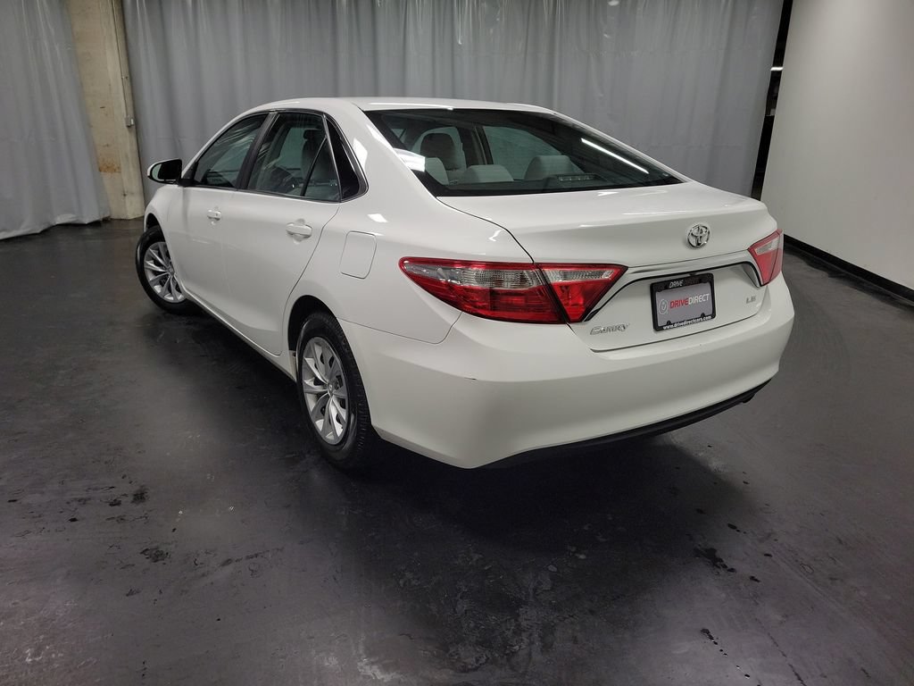 Used 2016 Toyota Camry LE FWD image 6