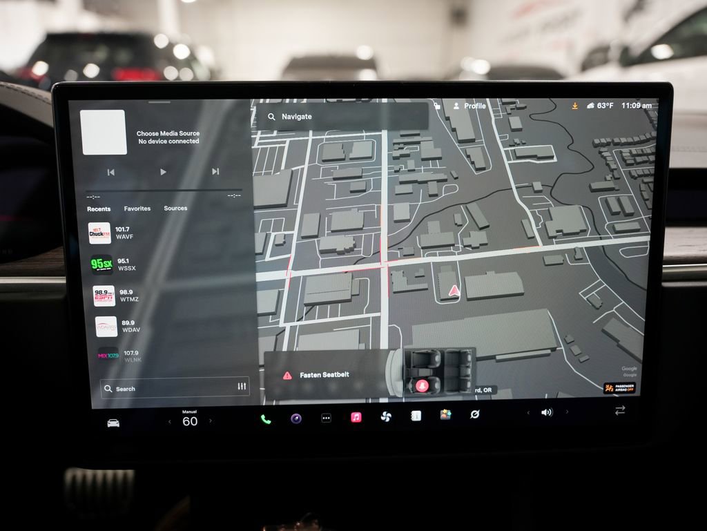 Used 2023 Tesla Model S AWD/4WD image 19