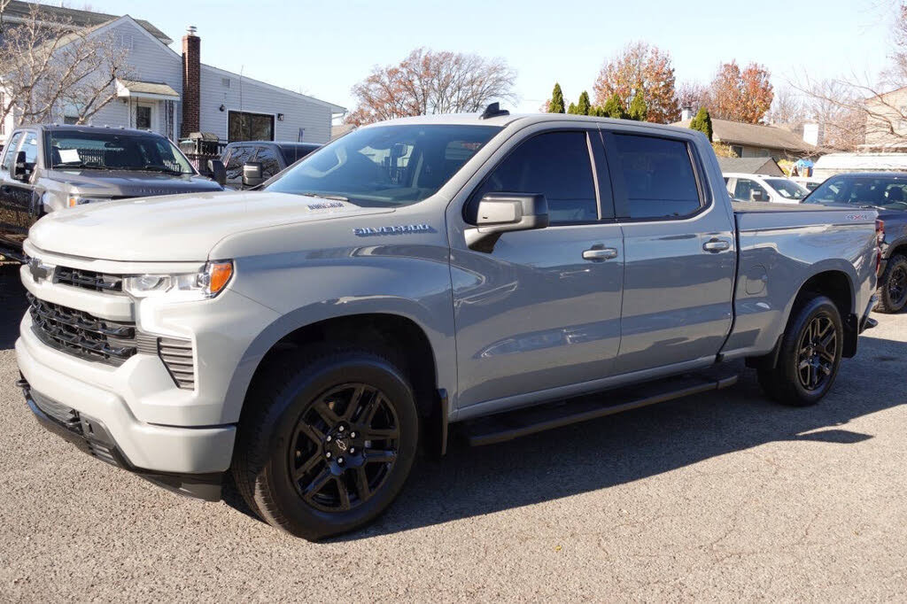 Used 2024 Chevrolet Silverado 1500 RST w/ Protection Package AWD/4WD image 2