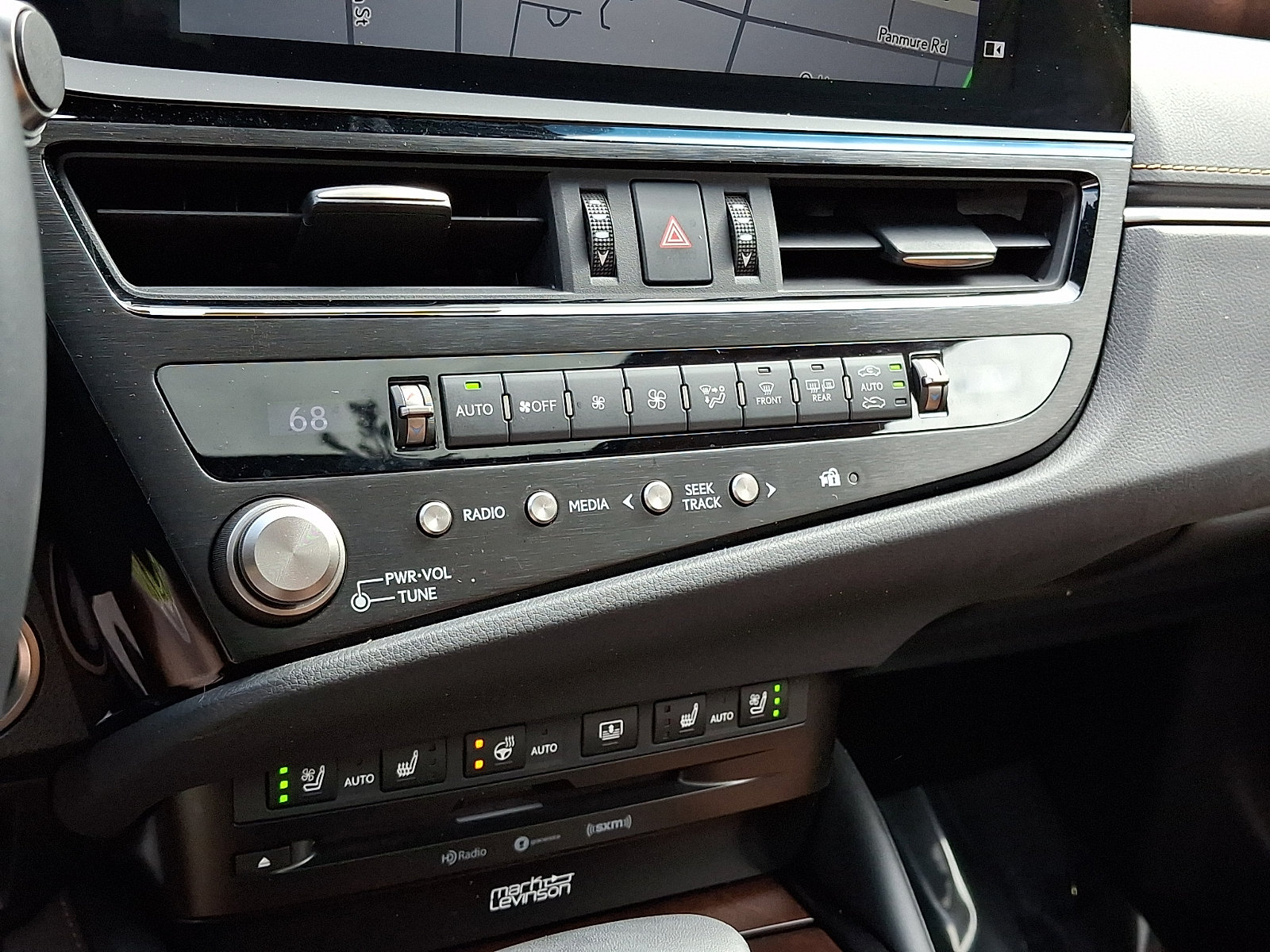 Certified 2022 Lexus ES 300h w/ Accessory Package 2 FWD image 17