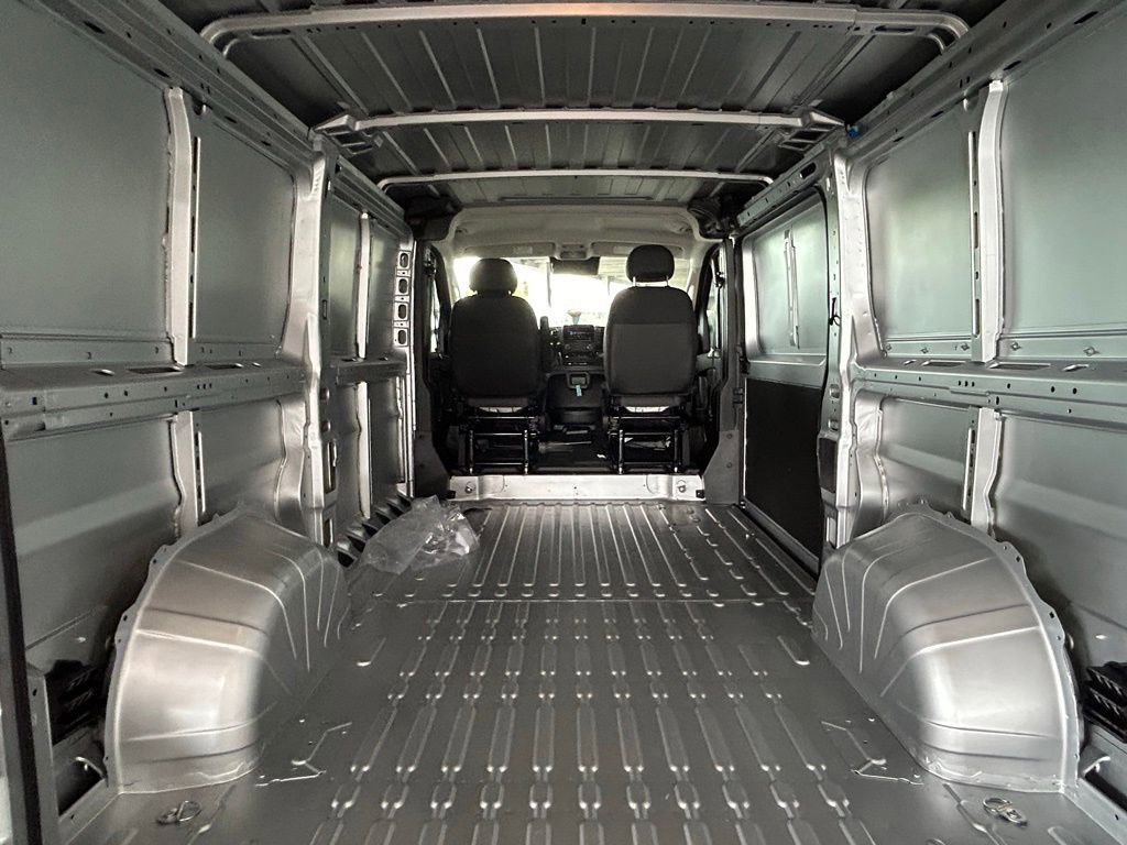 Used 2025 RAM ProMaster 2500 image 33