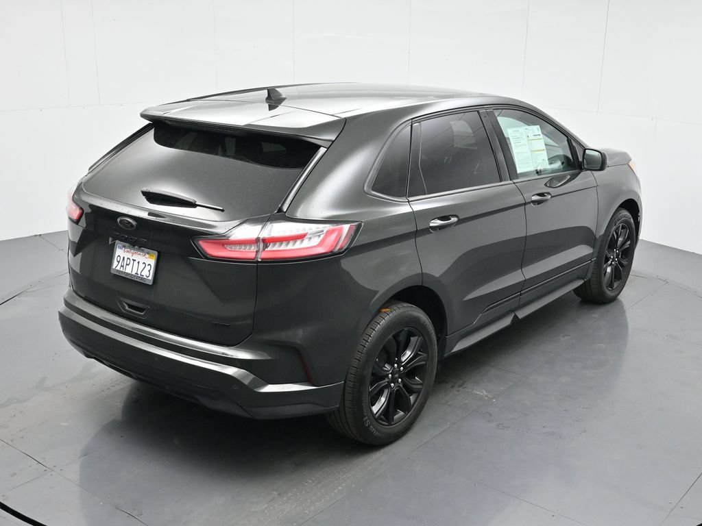 Certified 2022 Ford Edge SE w/ Black Appearance Package AWD/4WD image 41