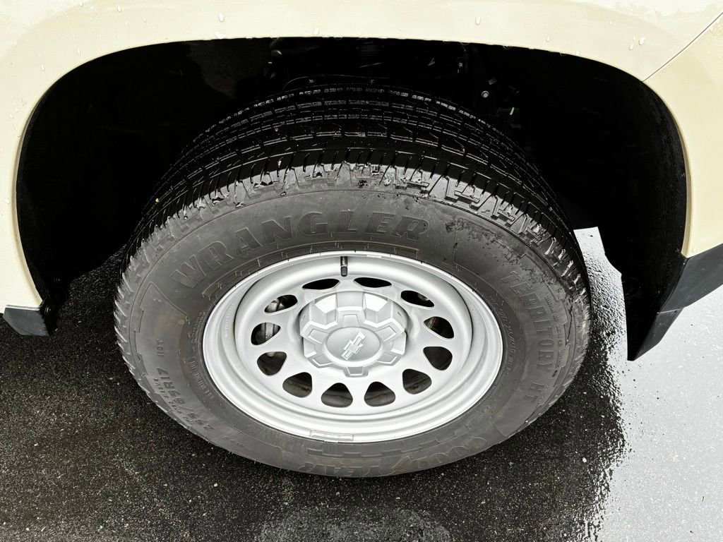 Used 2024 Chevrolet Colorado W/T image 12