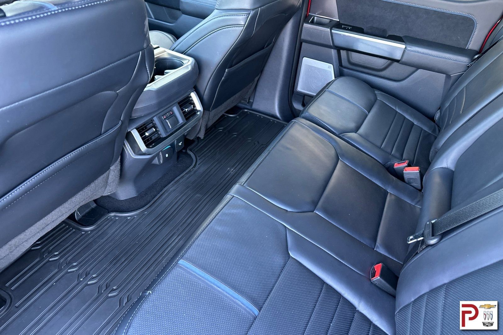 Used 2024 Ford F150 Platinum image 13