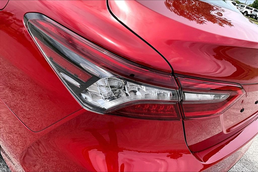 Used 2023 Toyota Camry XLE w/ Cold Weather Package FWD image 27