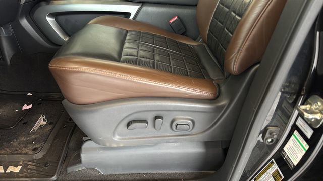 Used 2018 Nissan Titan Platinum Reserve image 22