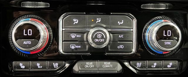 Used 2022 GMC Yukon XL Denali w/ Advanced Technology Package image 38