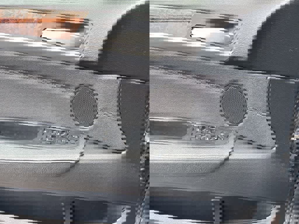 Used 2012 BMW X5 xDrive35i image 10