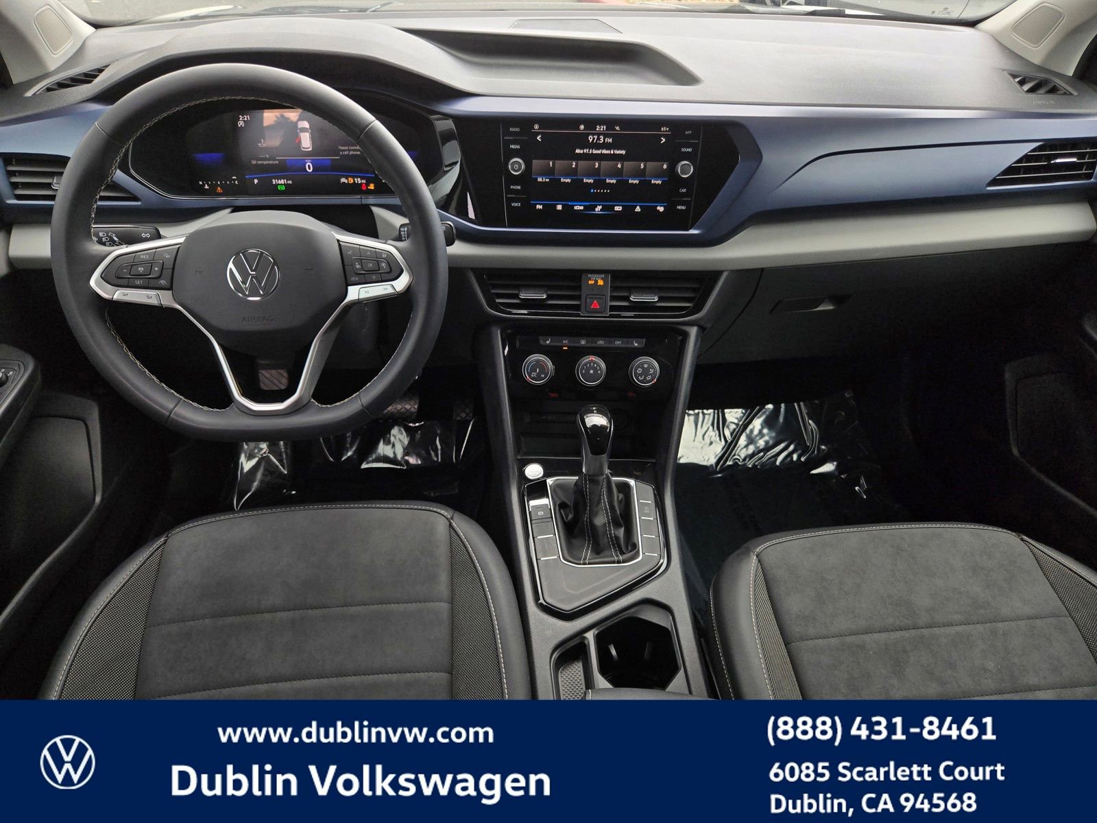 Certified 2023 Volkswagen Taos SE FWD image 14