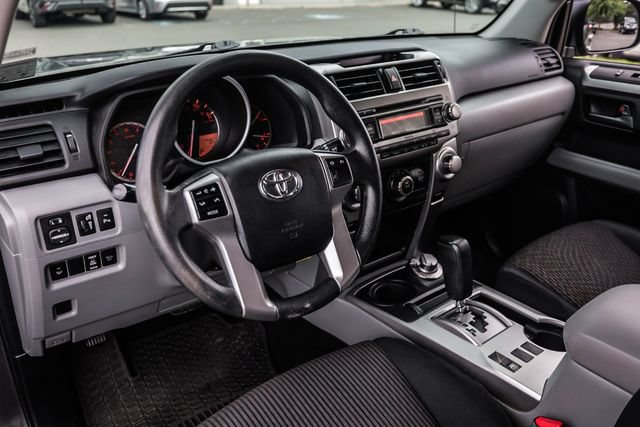 Used 2013 Toyota 4Runner SR5 w/ Convenience Pkg AWD/4WD image 26