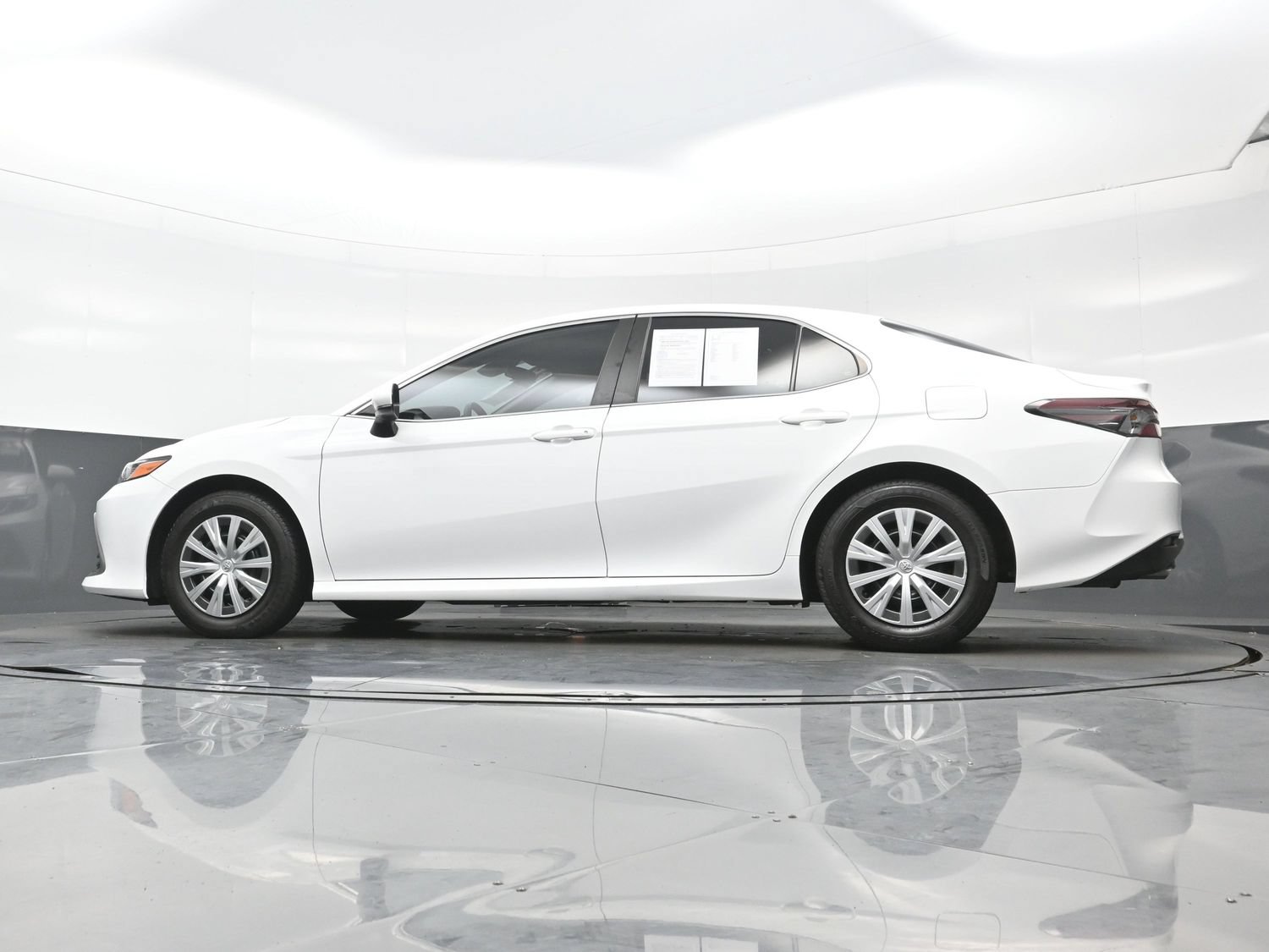 Used 2023 Toyota Camry LE FWD image 30