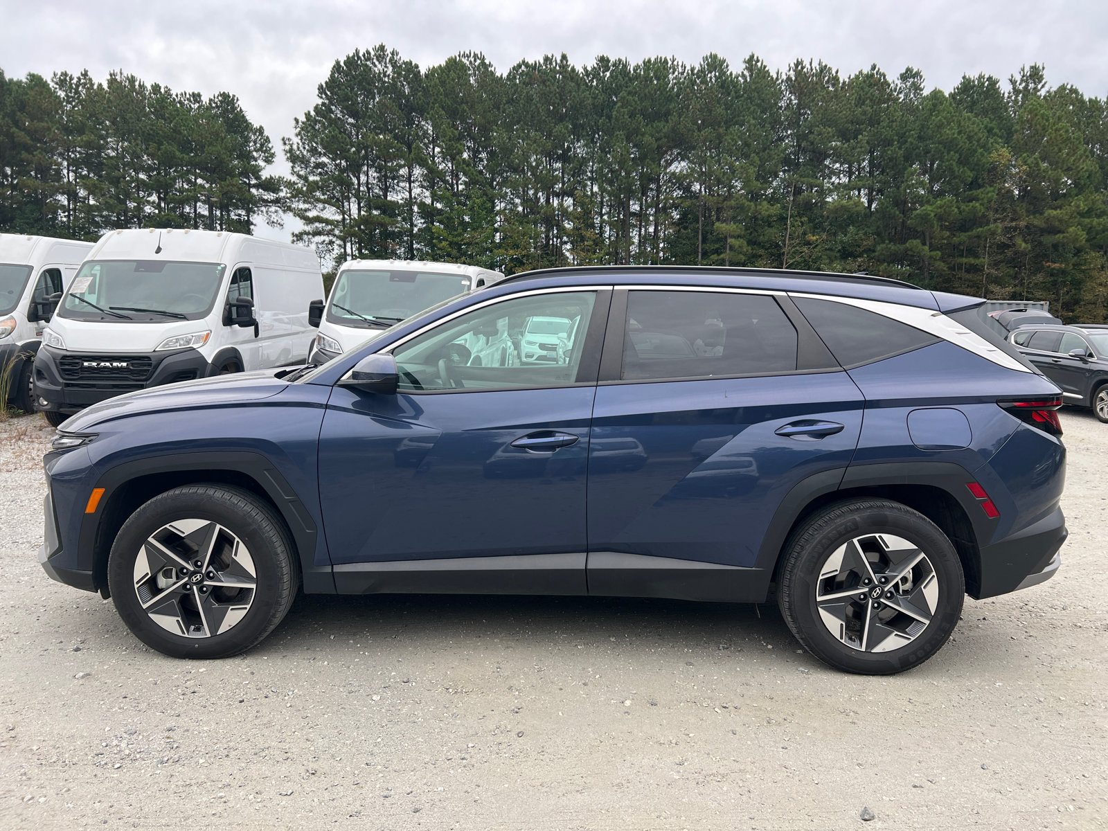 Used 2025 Hyundai Tucson SEL AWD/4WD image 11