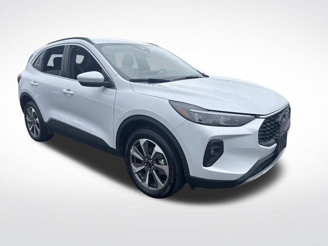 Used 2025 Ford Escape Platinum AWD/4WD image 11