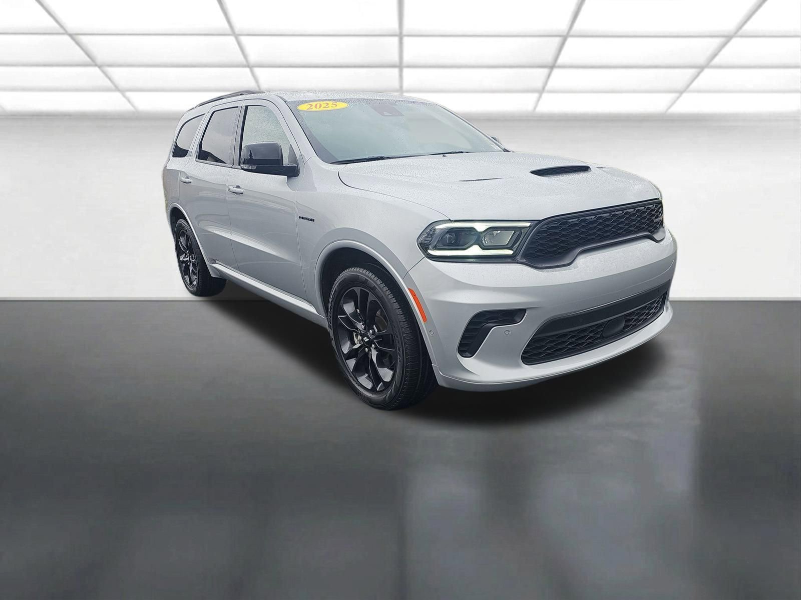 Certified 2025 Dodge Durango R/T w/ Blacktop Package image 1