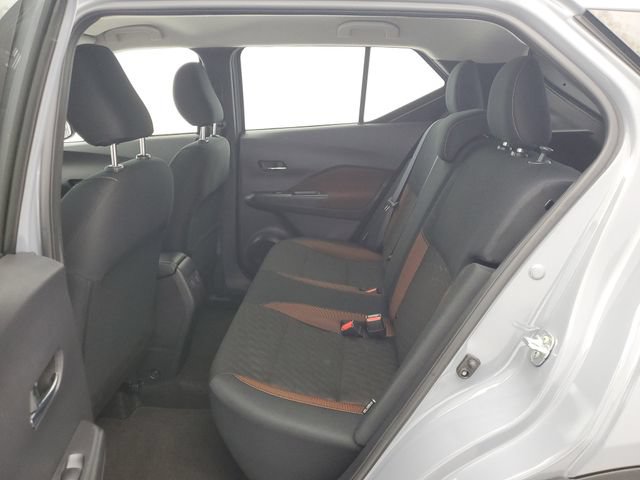 Used 2024 Nissan Kicks SR FWD image 13