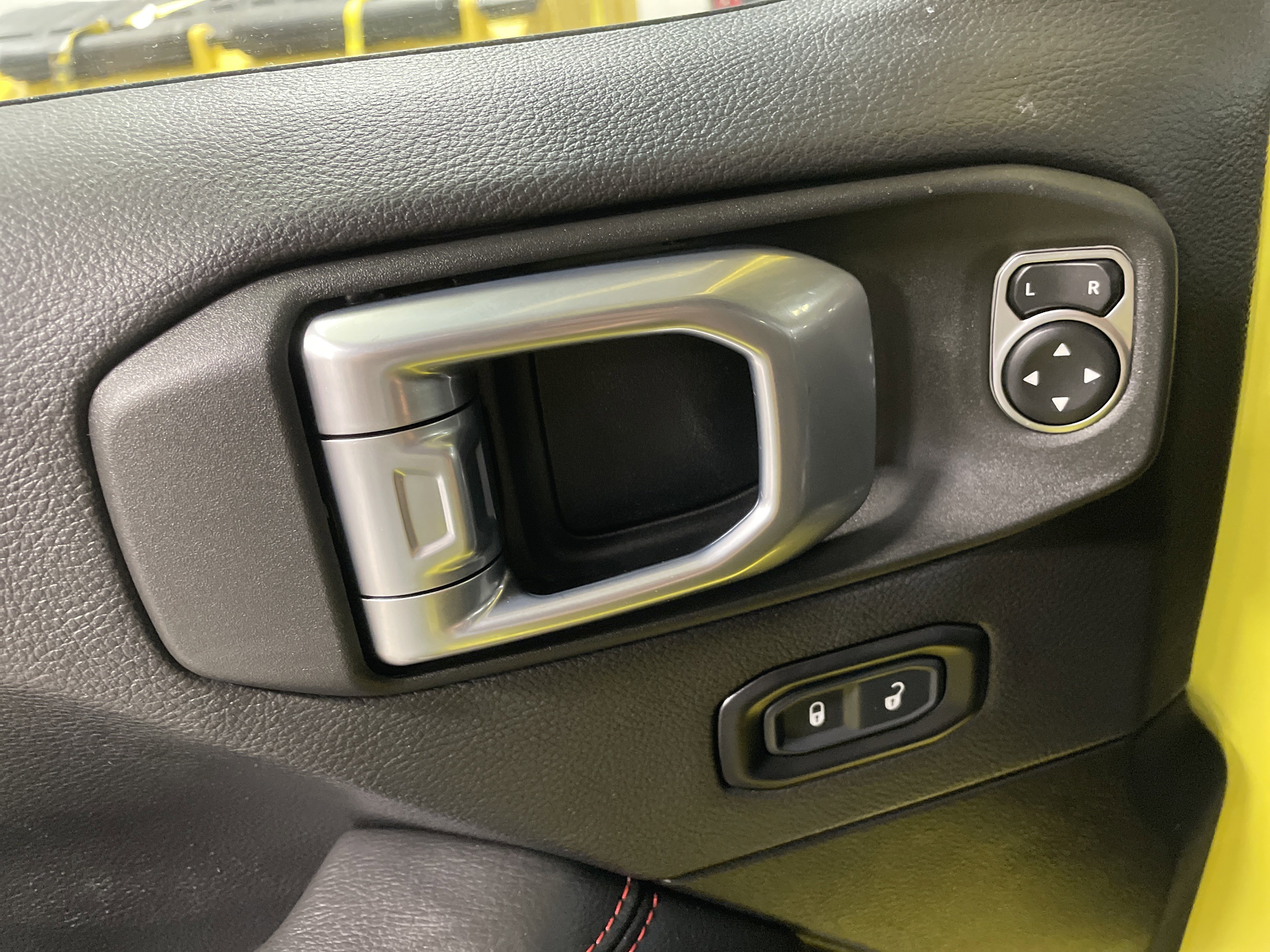 Certified 2023 Jeep Wrangler Unlimited Rubicon w/ Cold Weather Group AWD/4WD image 25