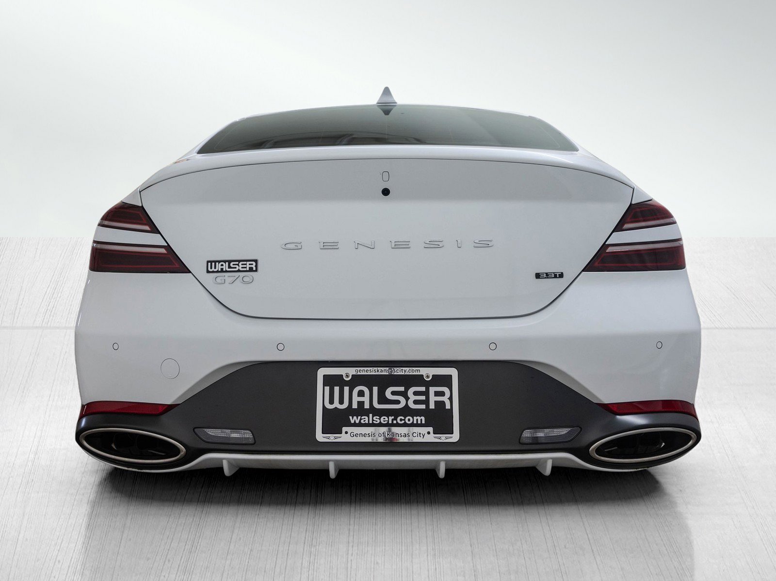 Used 2025 Genesis G70 3.3T Advanced image 4