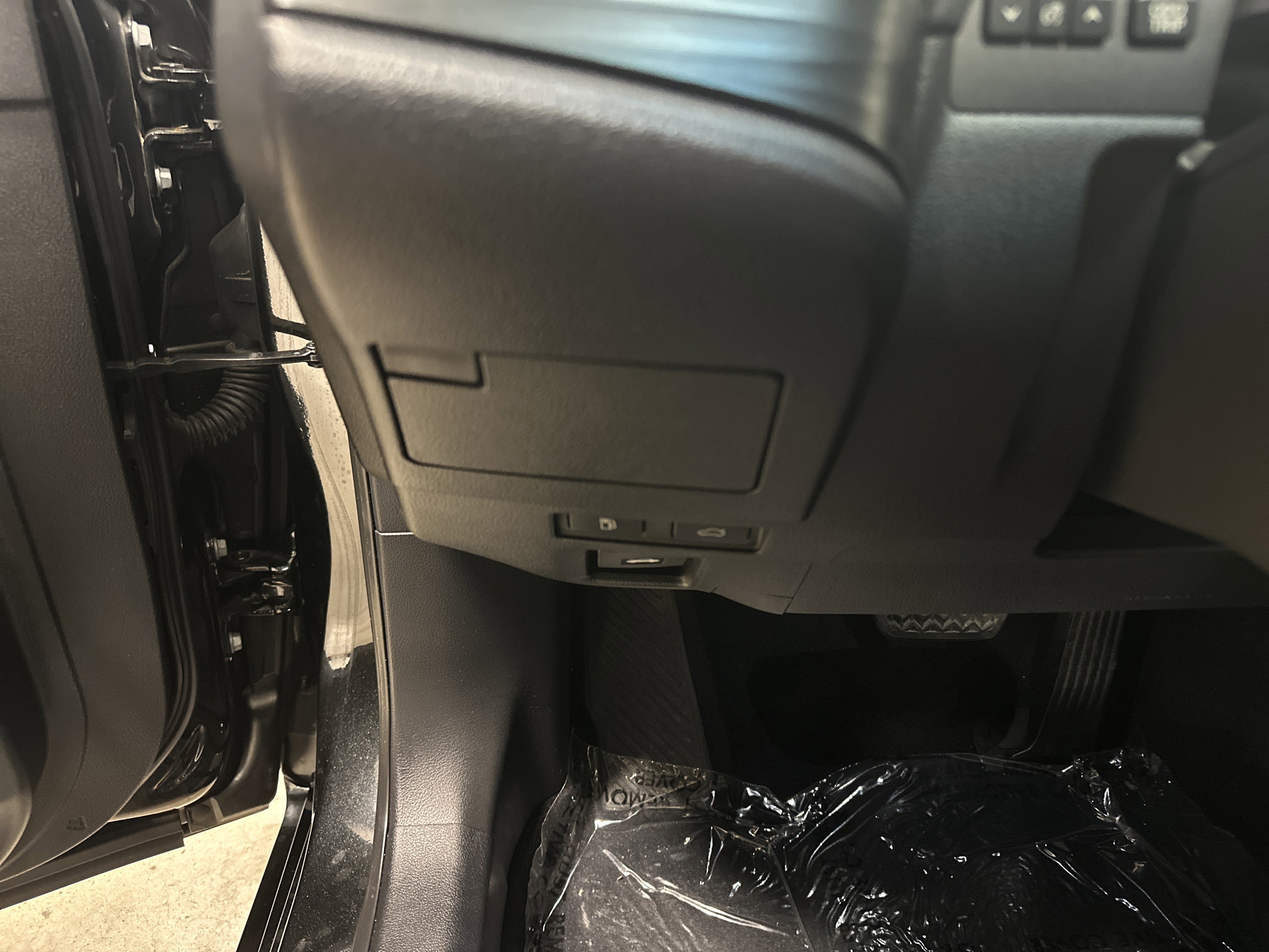 Used 2020 Lexus ES 350 w/ Premium Package image 37