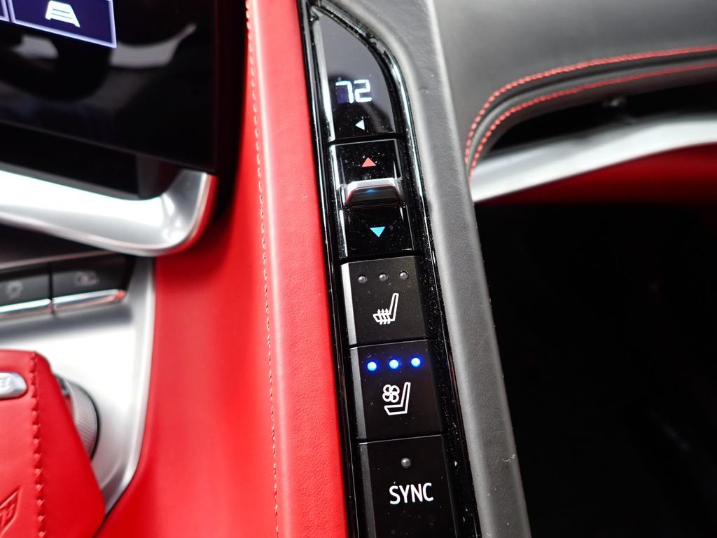Used 2022 Chevrolet Corvette Stingray Premium Cpe w/ Z51 Performance Package RWD image 7