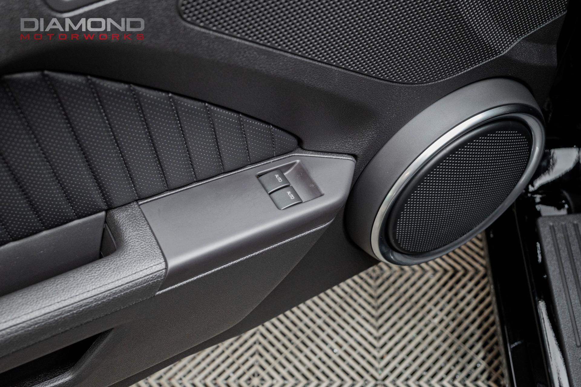 Used 2013 Ford Mustang Shelby GT500 RWD image 81