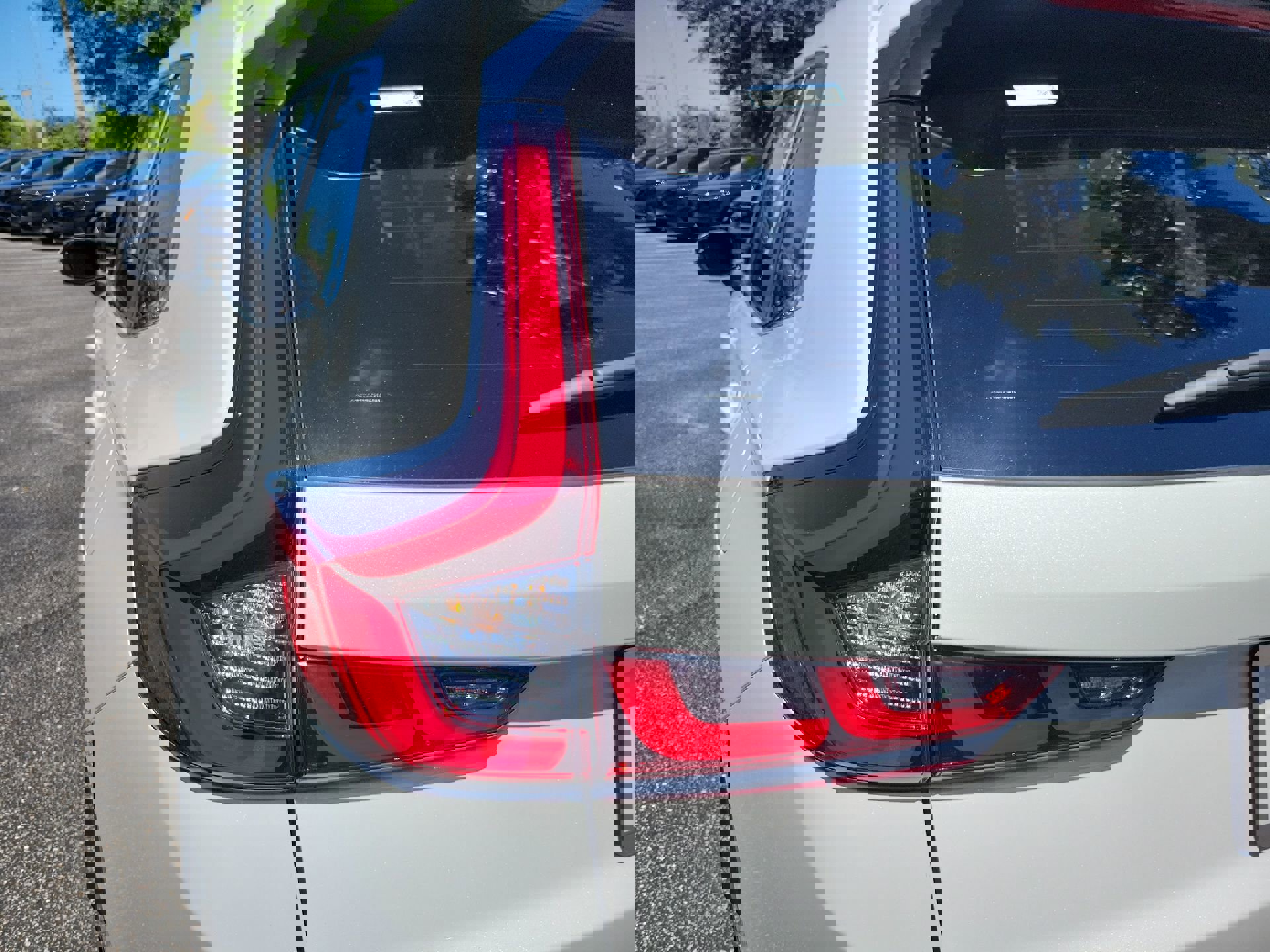 Used 2024 Honda CR-V EX image 12