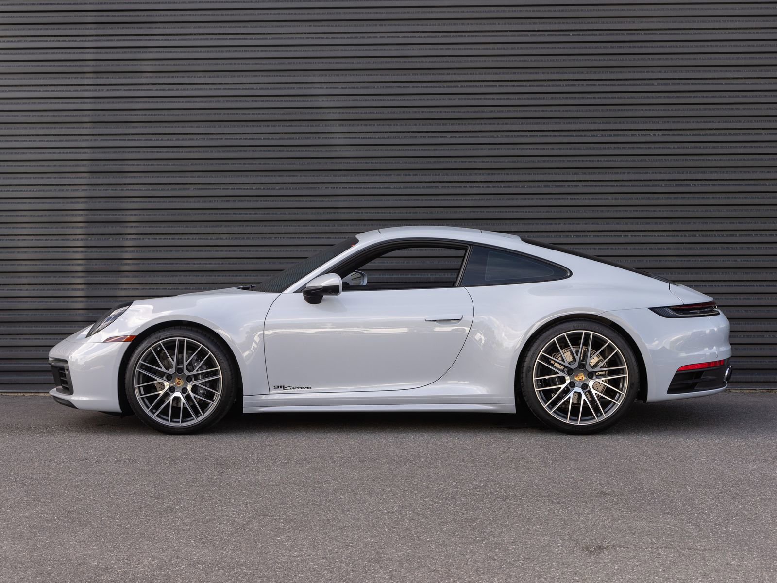 Certified 2024 Porsche 911 Carrera image 2