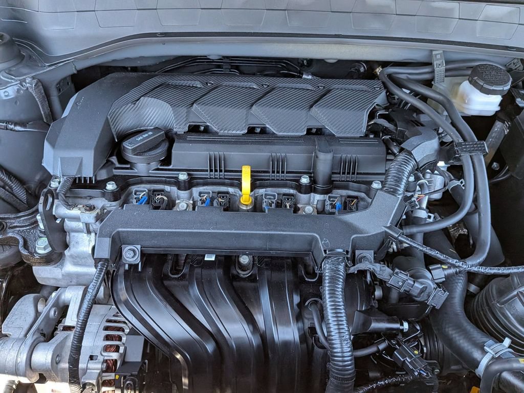 Used 2025 Hyundai Venue SEL FWD image 32