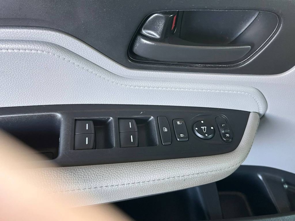 Used 2020 Honda Odyssey EX image 11