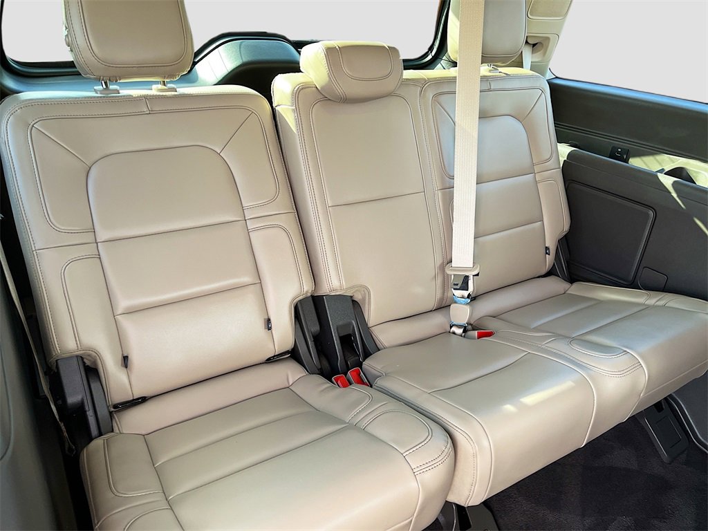 Used 2024 Lincoln Navigator Reserve image 29