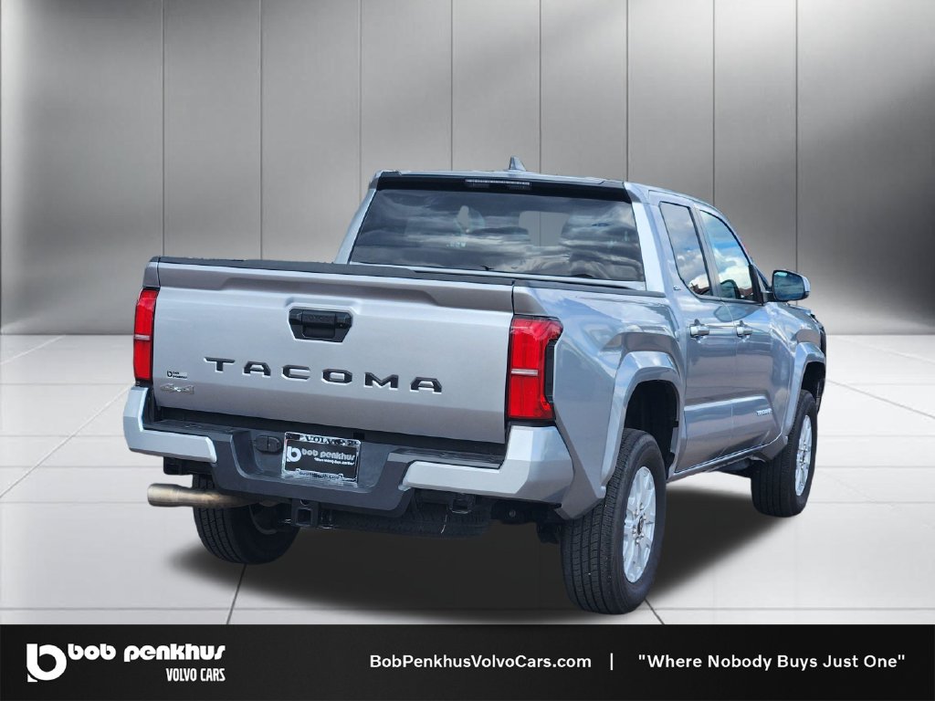 Used 2025 Toyota Tacoma SR5 AWD/4WD image 25