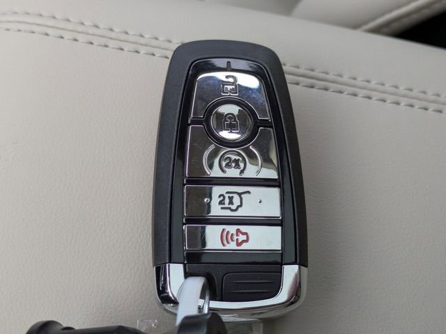 New 2026 Lincoln Corsair Premiere image 26