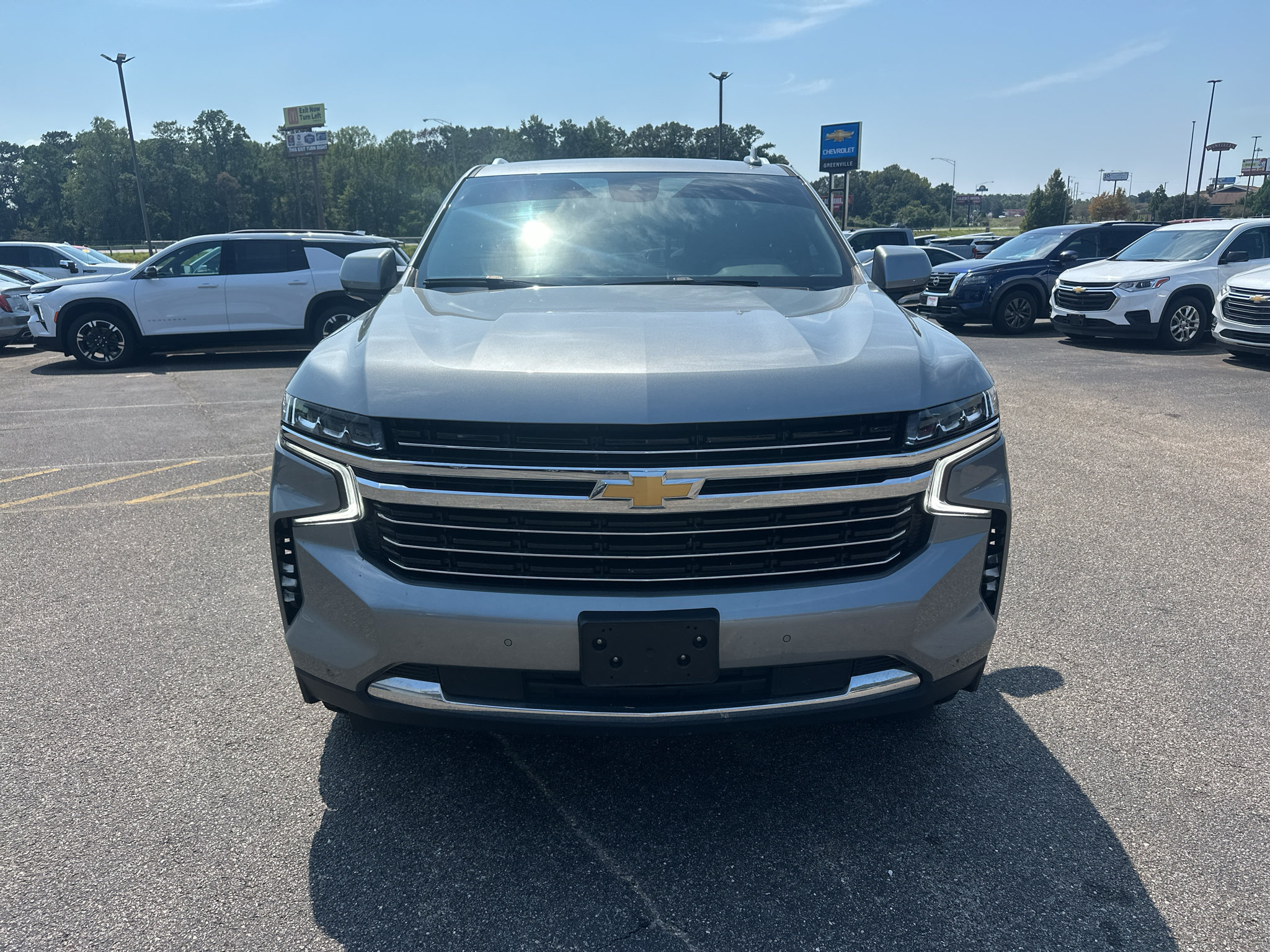 Used 2024 Chevrolet Tahoe LT AWD/4WD image 2