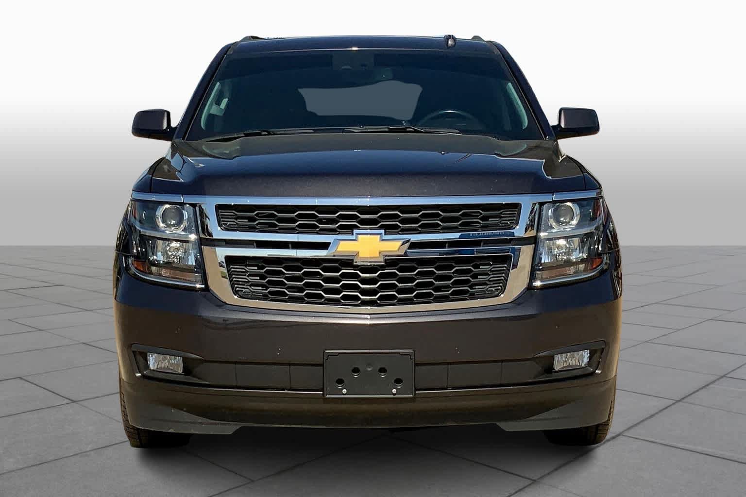Used 2018 Chevrolet Suburban LT AWD/4WD image 4