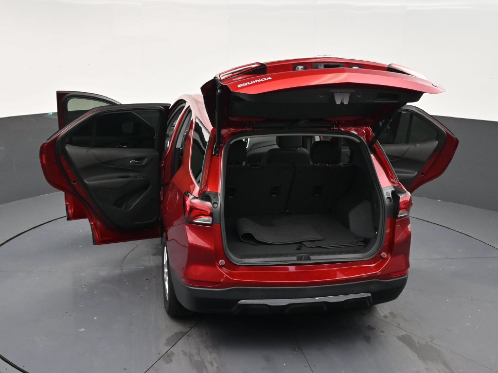 Used 2024 Chevrolet Equinox LT FWD image 31