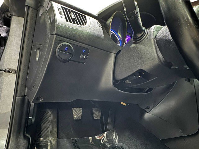 Used 2015 Hyundai Genesis 3.8 image 34