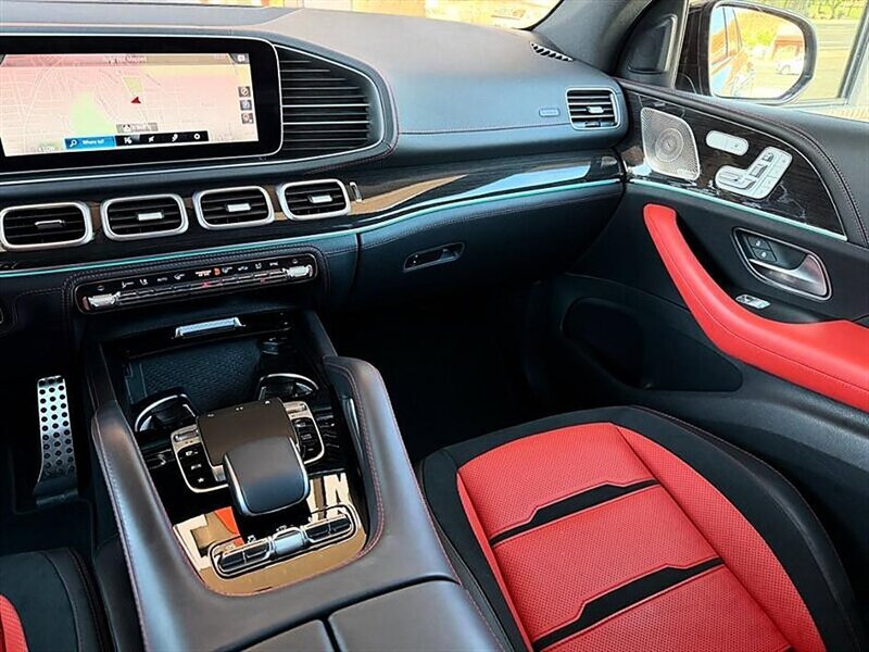 Used 2023 Mercedes-Benz GLE 53 AMG 4MATIC Coupe image 18