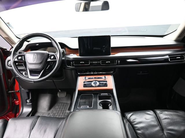 Used 2020 Lincoln Aviator Reserve w/ Equipment Group 202A image 24