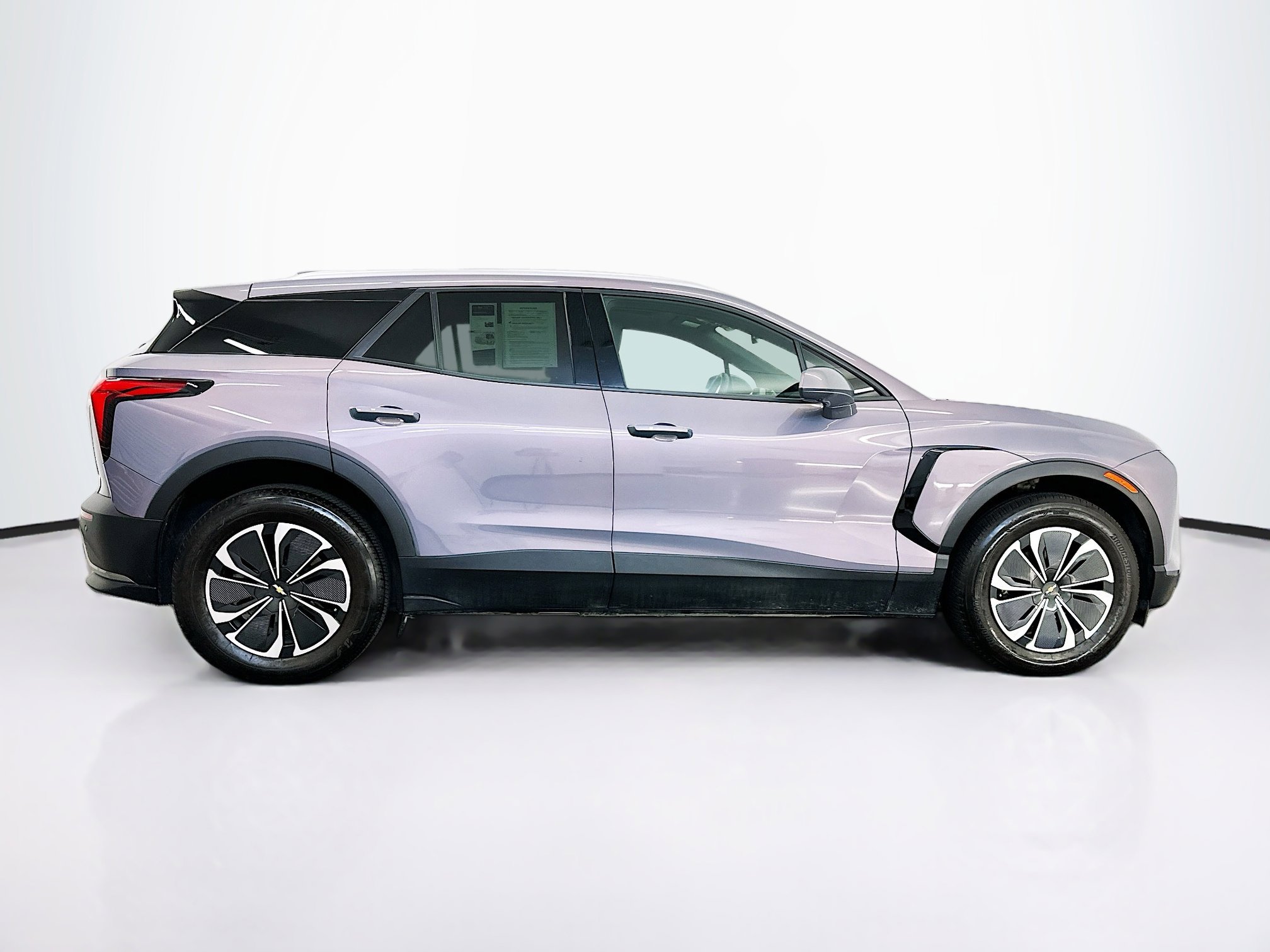 Used 2024 Chevrolet Blazer EV LT image 10