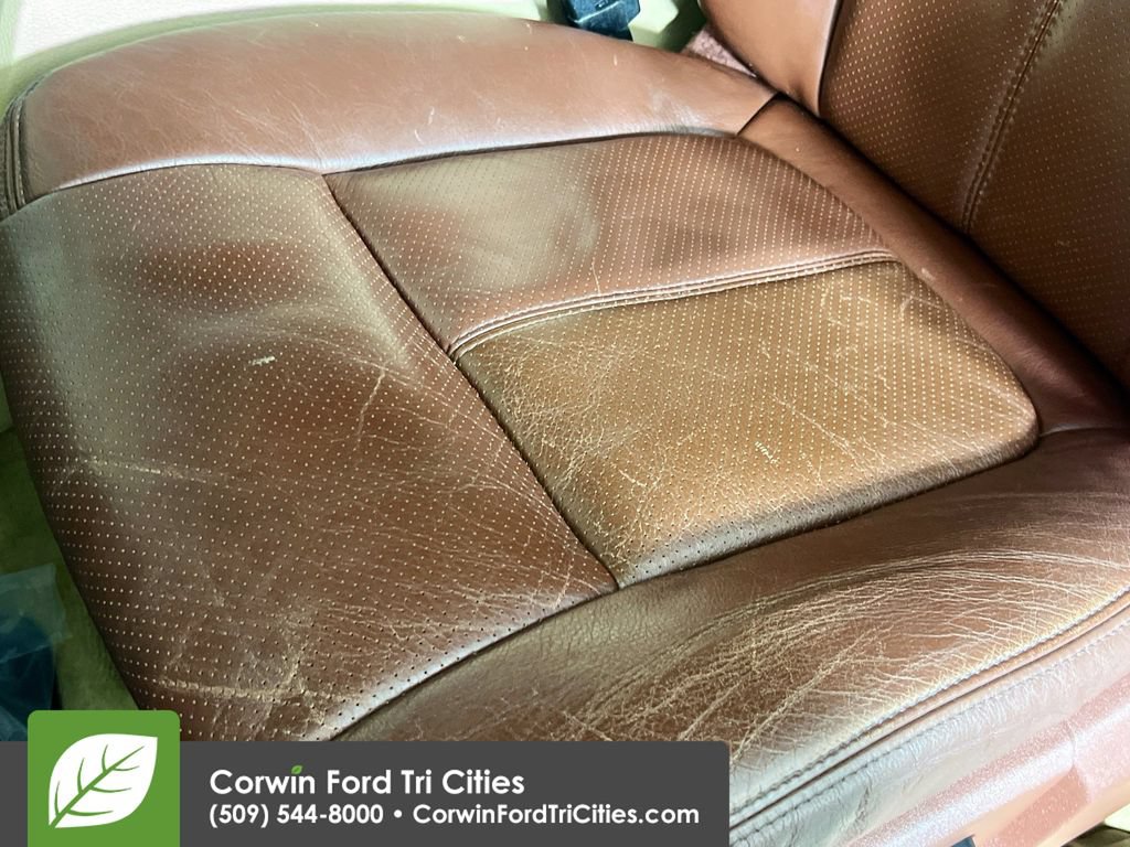Used 2014 Ford F350 King Ranch w/ FX4 Off-Road Package AWD/4WD image 23