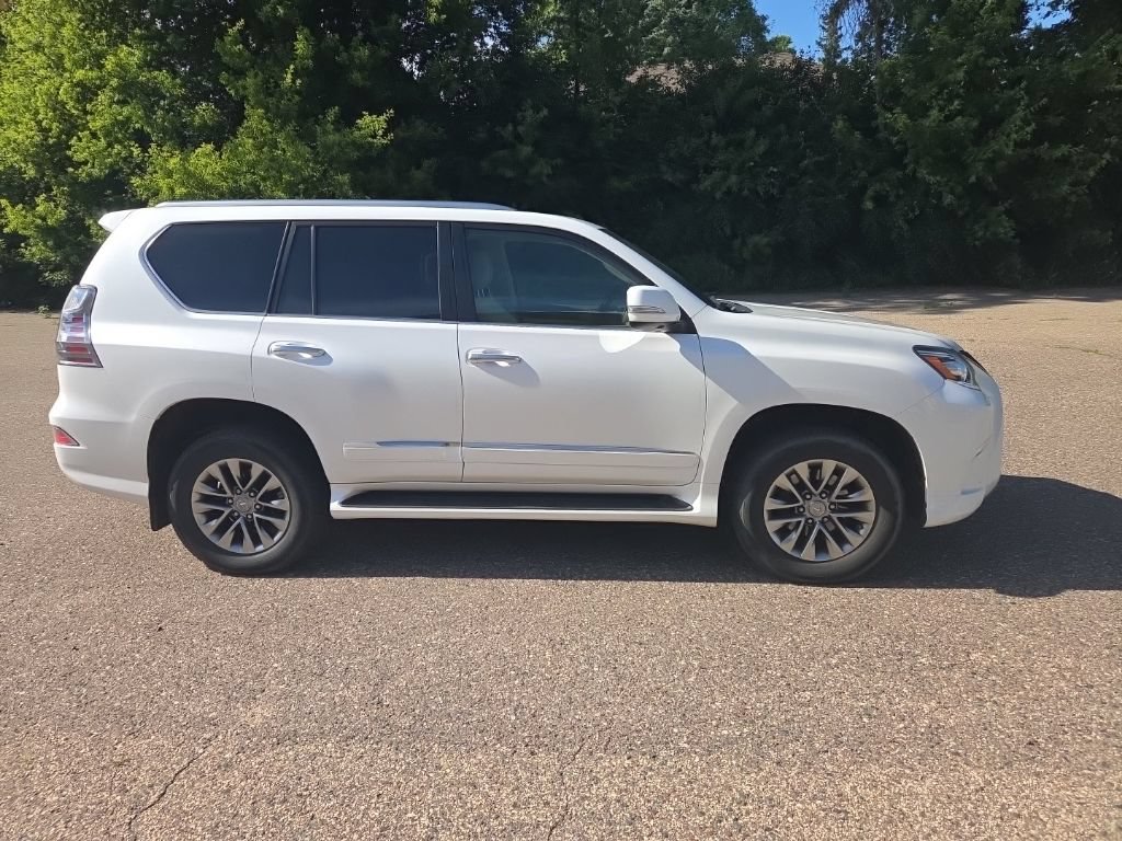Used 2016 Lexus GX 460 Luxury AWD/4WD image 22